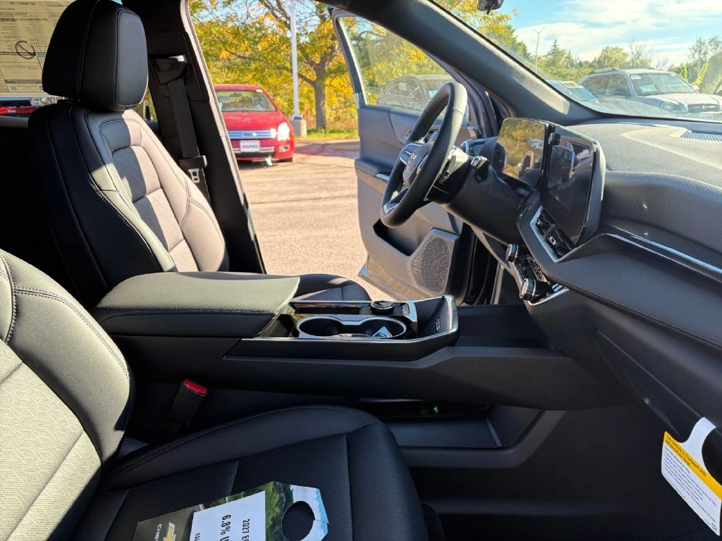 2027 Chevrolet Equinox LT - Photo 37
