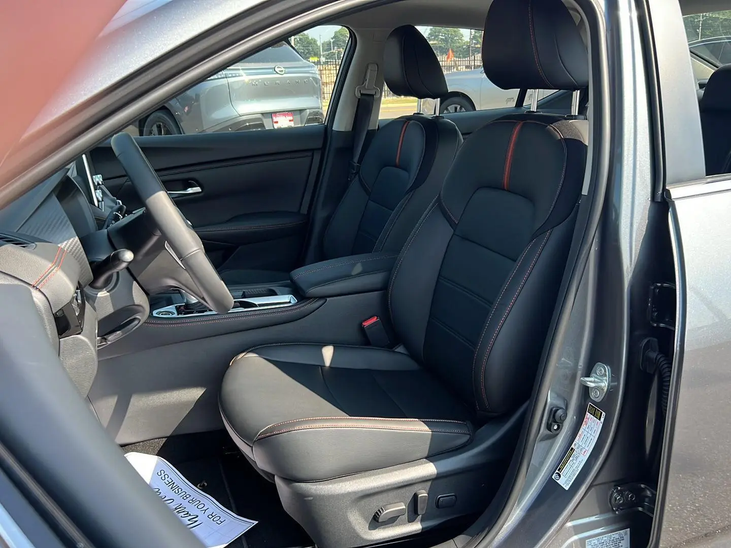 2025 Nissan Sentra SR photo 11