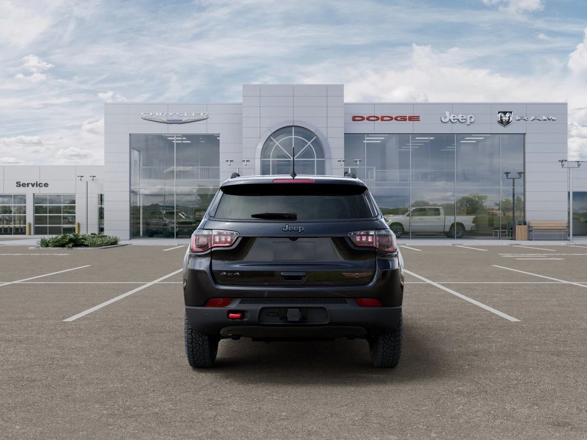 2026 Jeep Compass Trailhawk - Photo 7