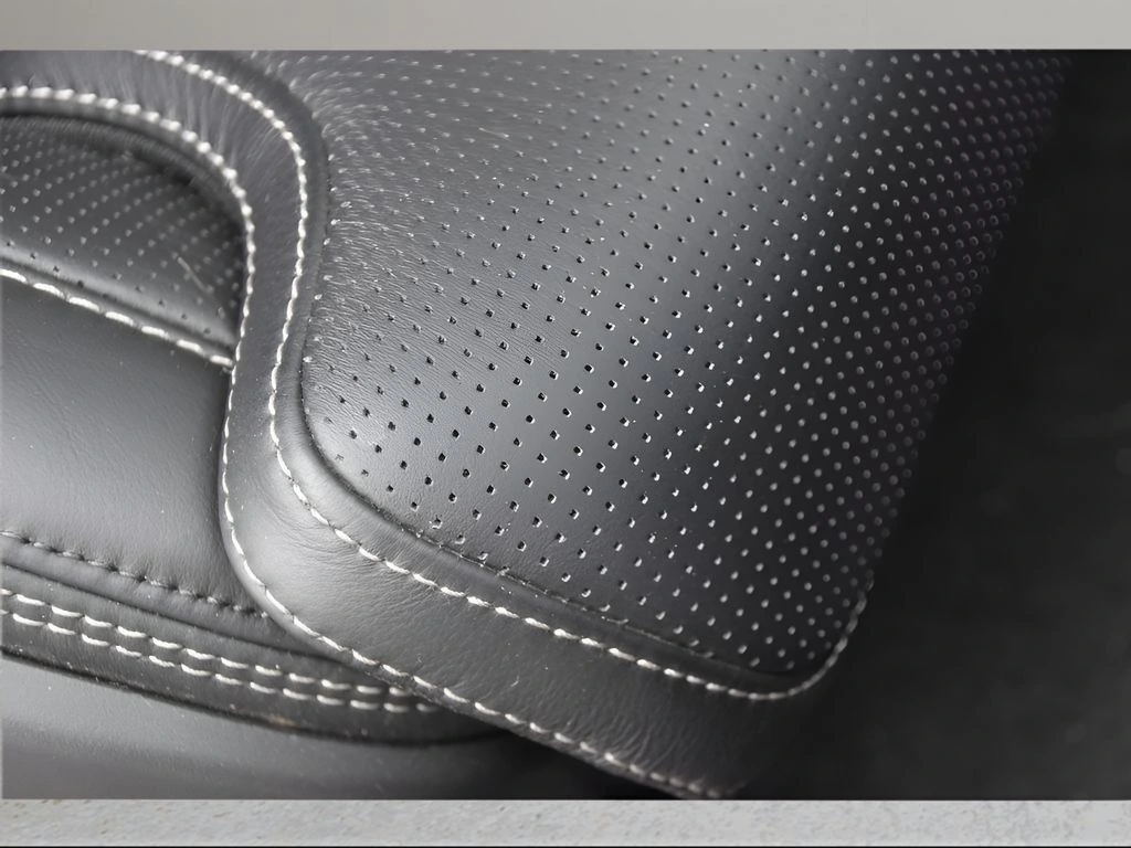 2024 Volvo - image 29