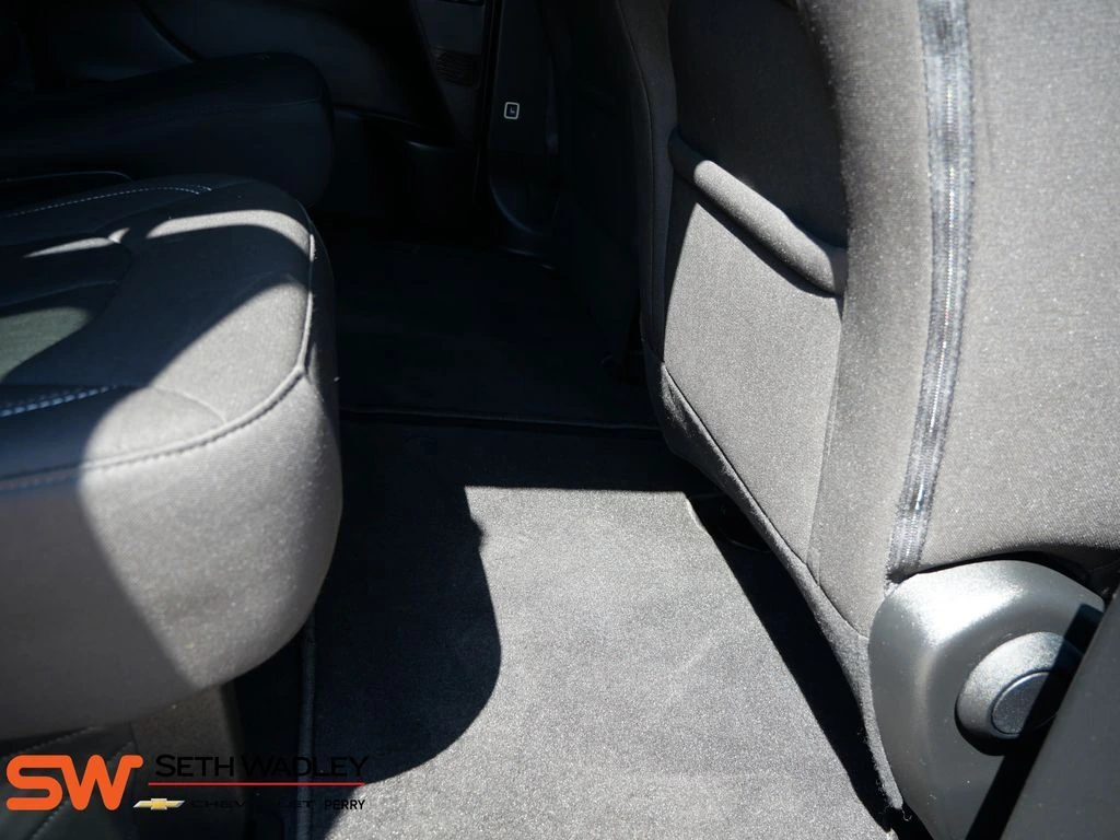 2023 Chrysler Pacifica Touring - Photo 12