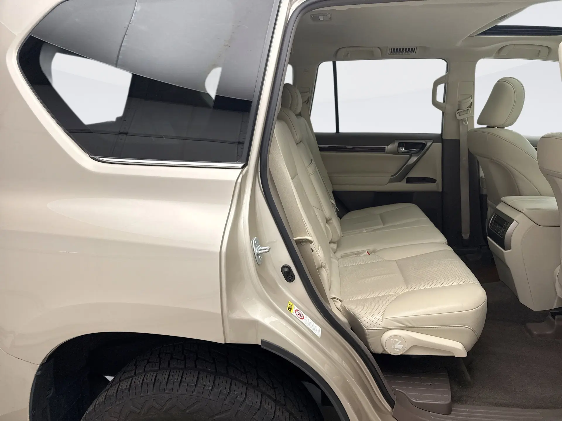 2011 Lexus GX Base photo 18