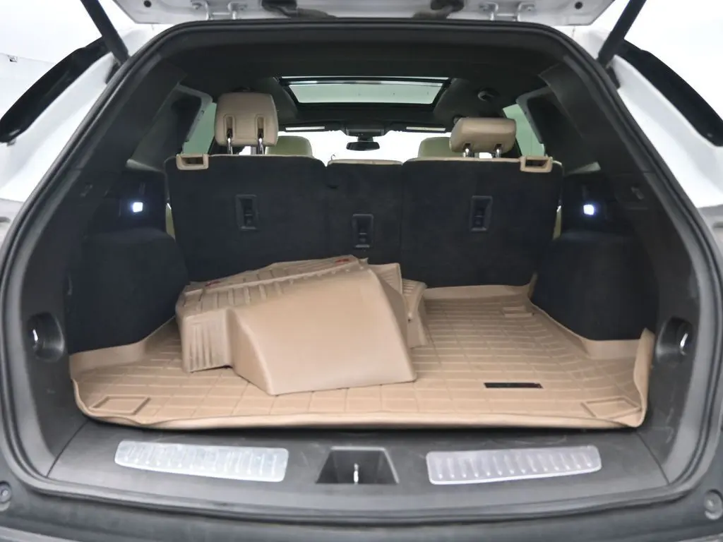 2018 Cadillac XT5 Premium Luxury photo 25