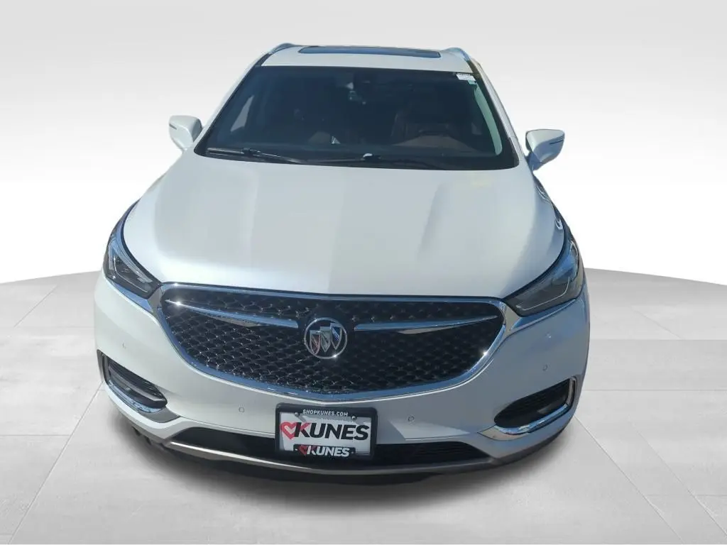 Used 2018 Buick Enclave Avenir with VIN 5GAEVCKW7JJ125326 for sale in Macomb, IL