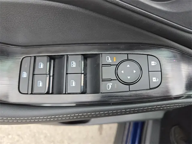 2026 Nissan Rogue SV photo 40