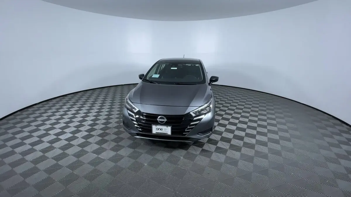 2025 Nissan Versa S photo 3
