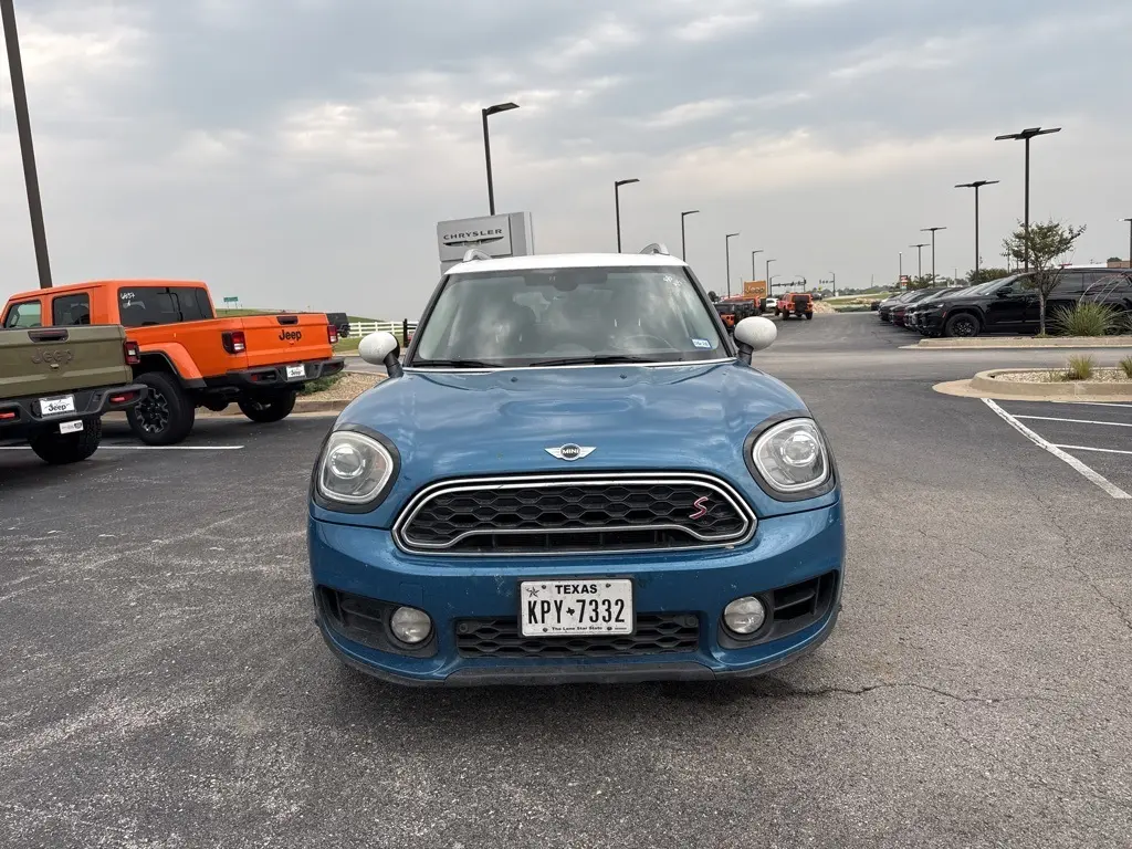 2018 Mini Cooper S ALL4 photo 3