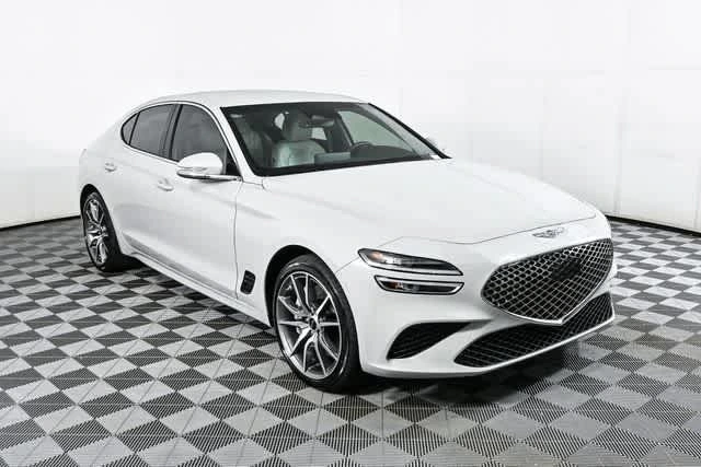 2025 Genesis G70 2.5T Standard's photo