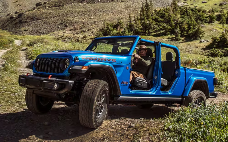 Can the 2026 Jeep Gladiator tow and haul your gear around Yukon, OK?