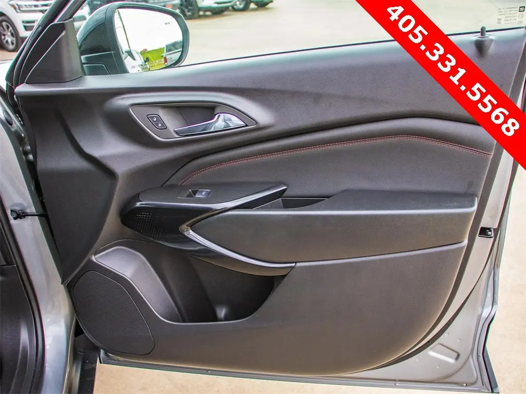 2025 Chevrolet Trax photo 16