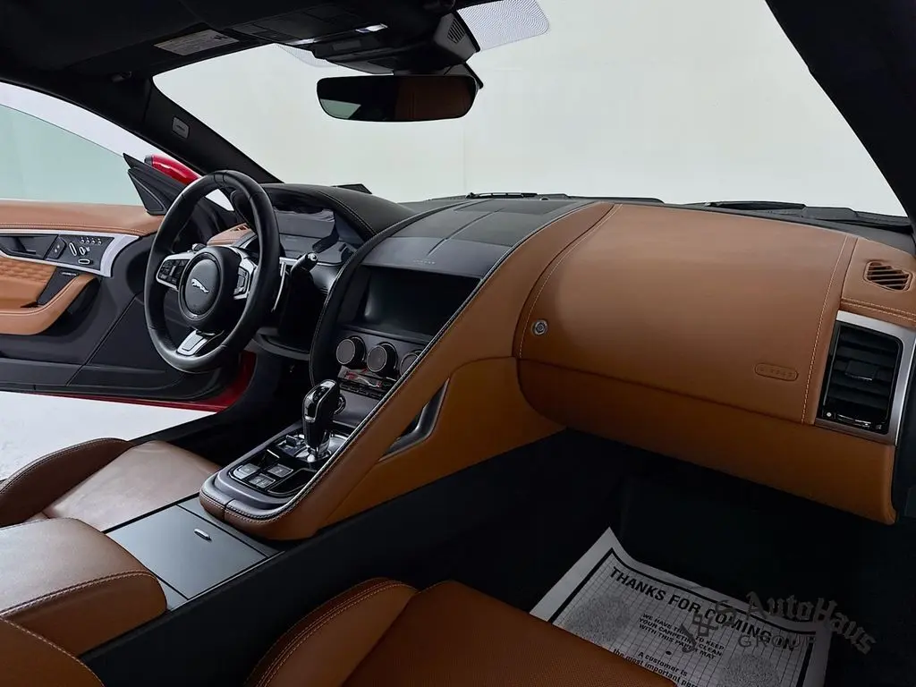 2021 Jaguar F-TYPE P300 photo 26