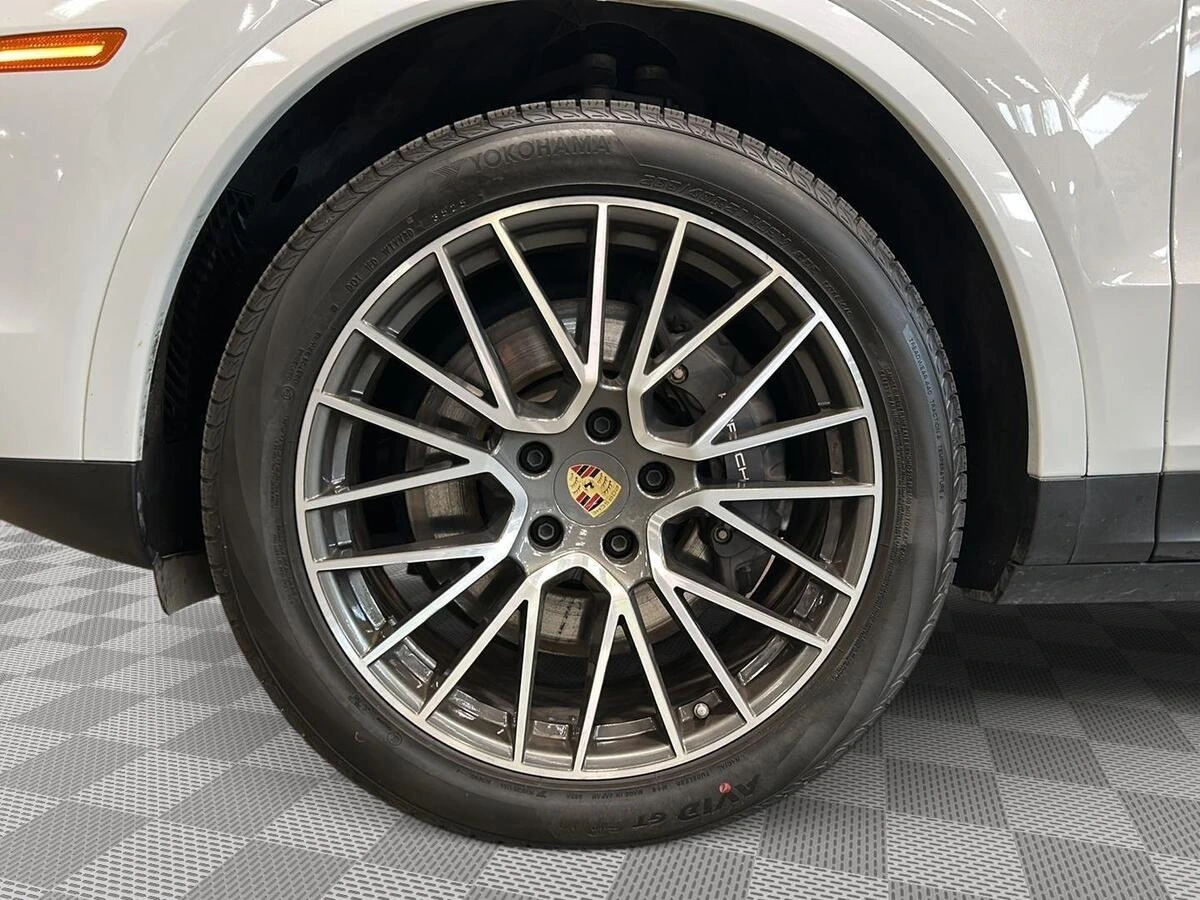 2023 Porsche Cayenne Base - Photo 16