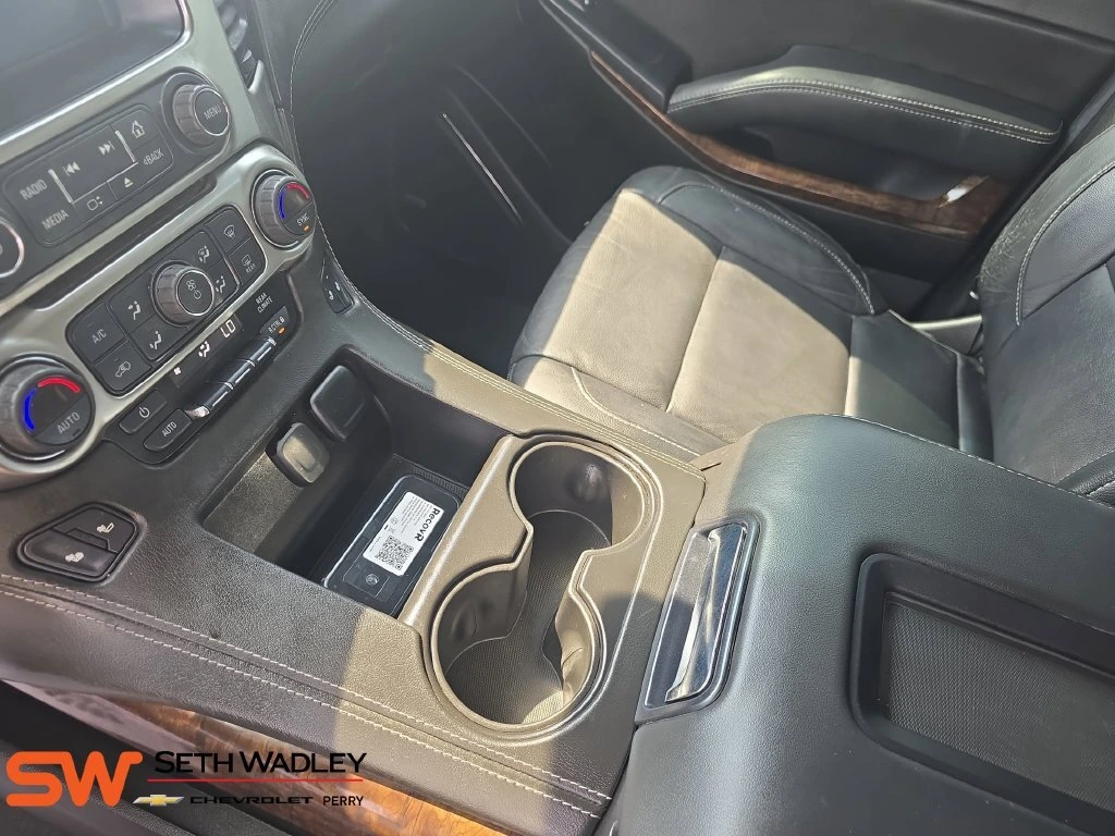 2019 Chevrolet Suburban LT - Photo 26