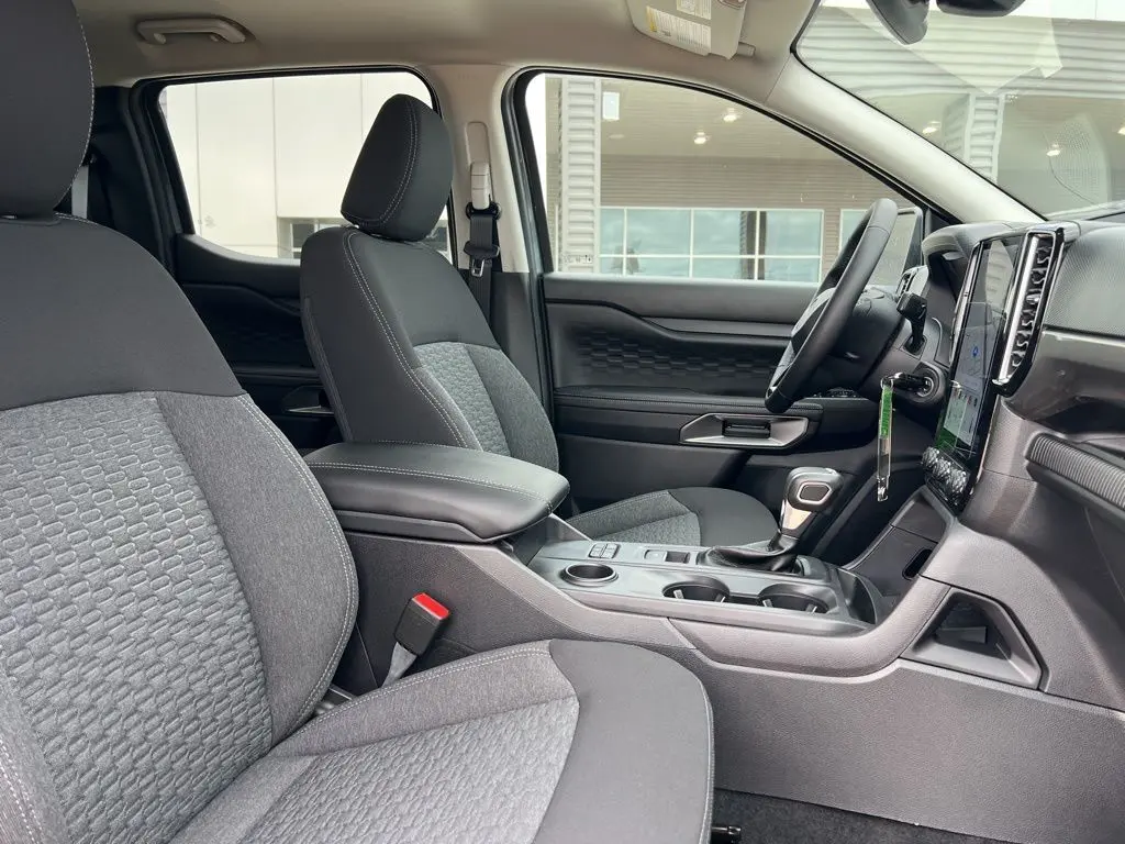 2025 Ford Ranger XLT photo 15