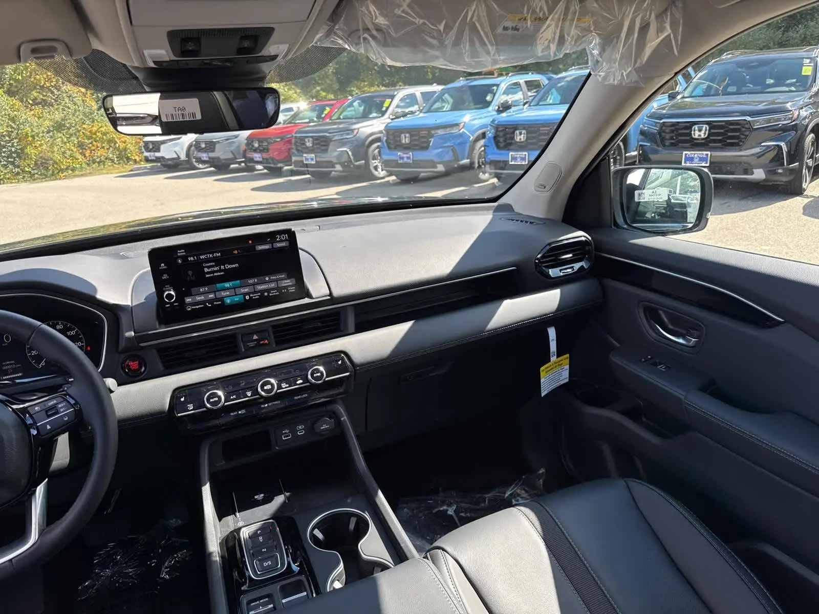 2025 Honda Pilot Touring photo 31