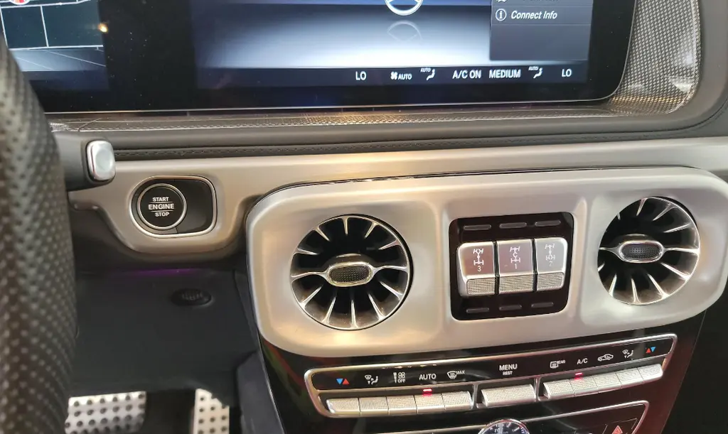 2023 Mercedes Benz G 63 AMG photo 8