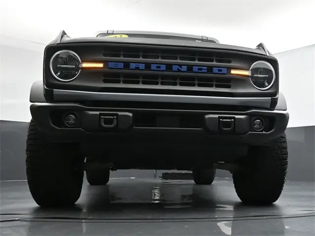 2023 Ford Bronco Black Diamond photo 19