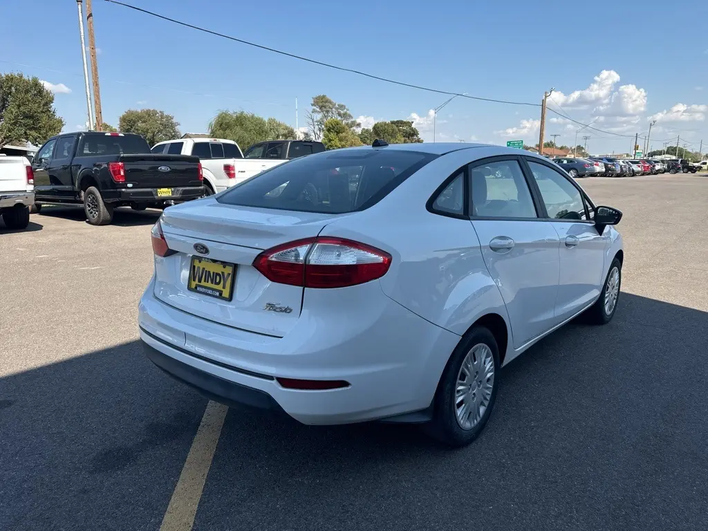 2019 Ford Fiesta S photo 4