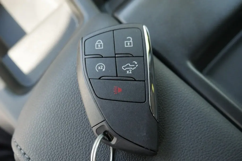 2025 Chevrolet Silverado 1500 LT photo 19