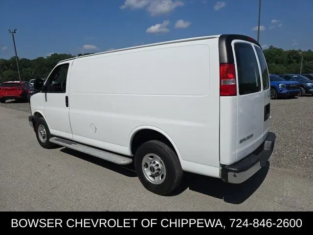 2023 Gmc Savana 2500 Cargo photo 2