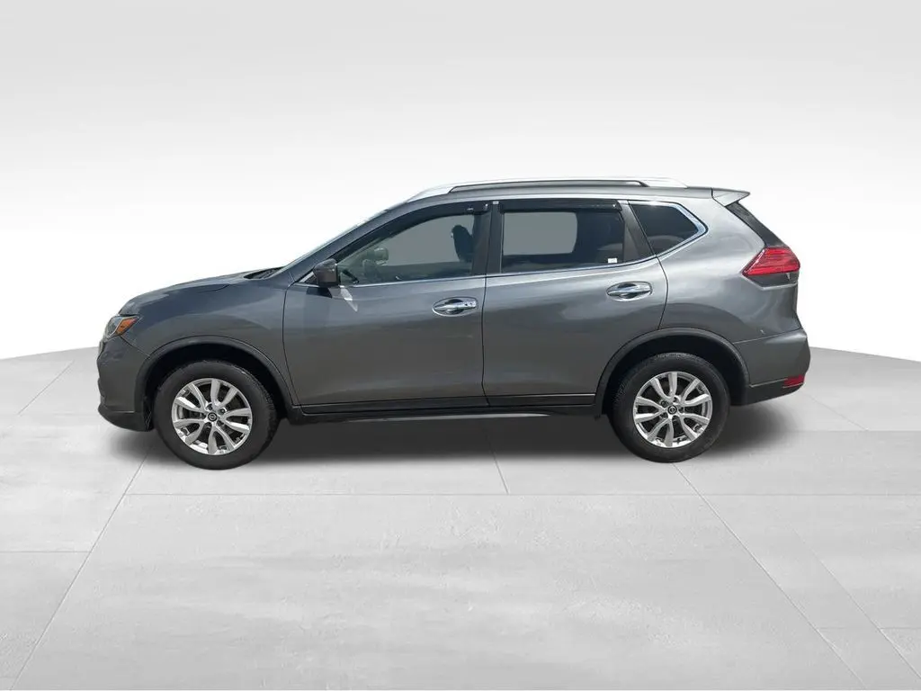 2017 Nissan Rogue SV photo 8