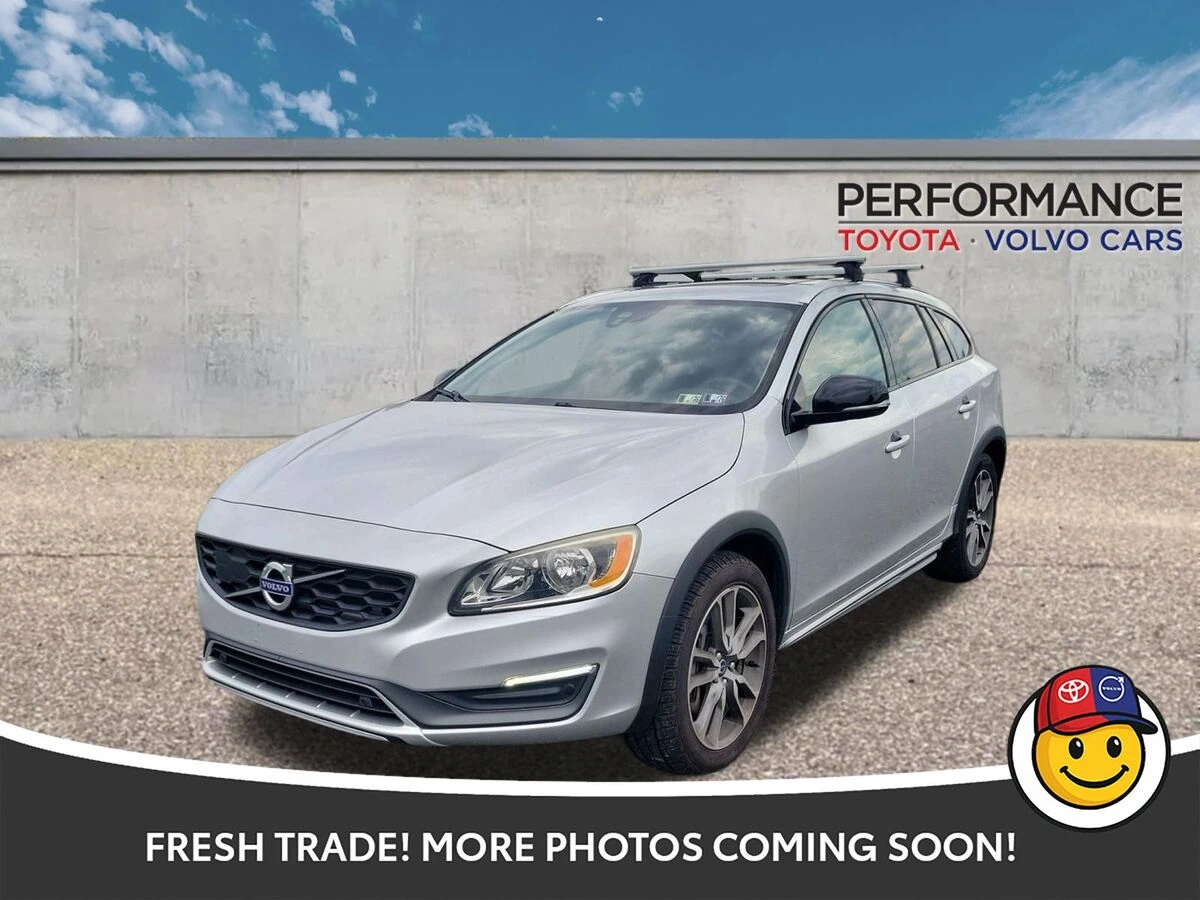 2016 Volvo V60 T5 Cross Country AWD's photo