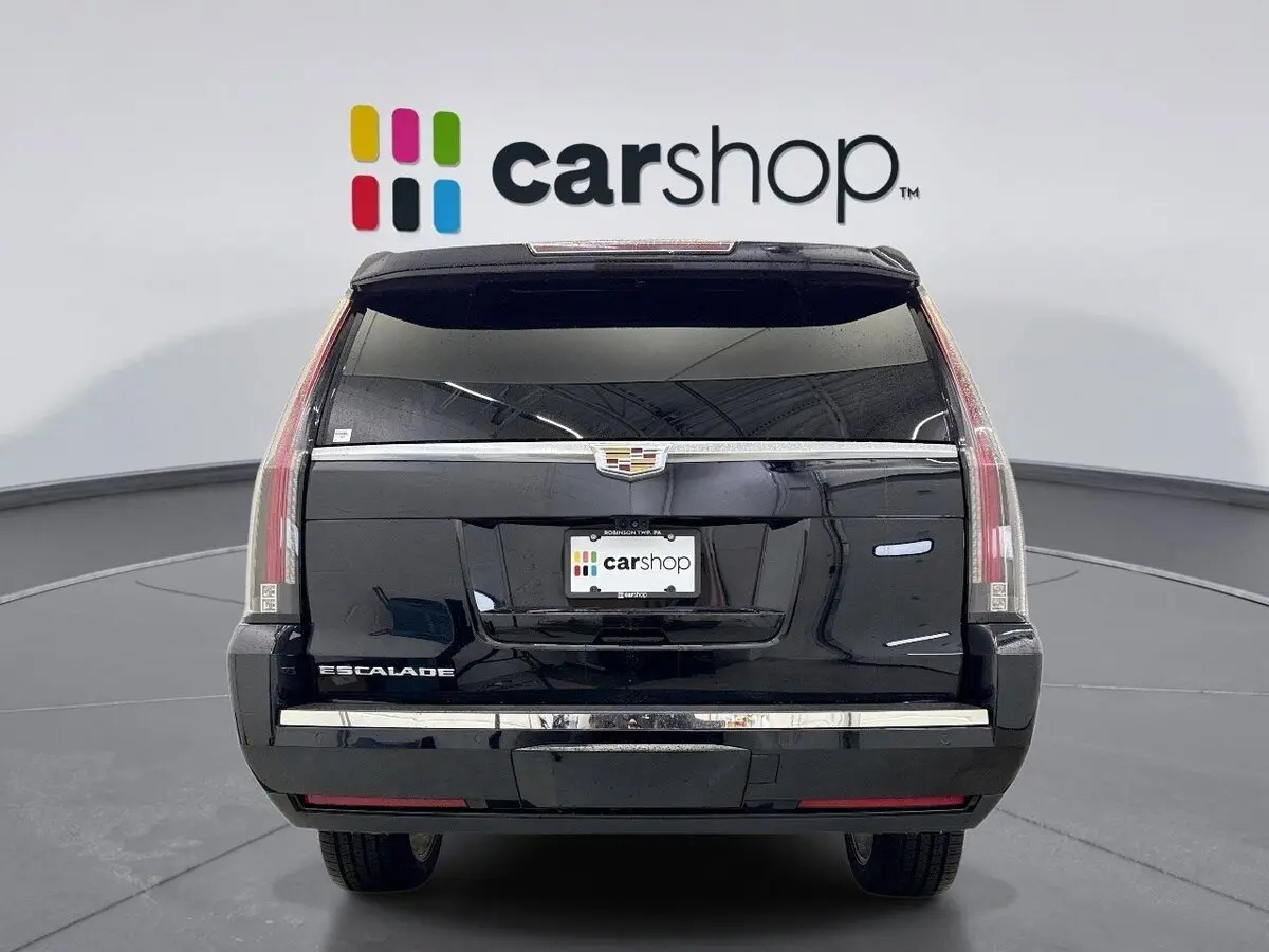 2019 Cadillac Escalade ESV Luxury photo 4