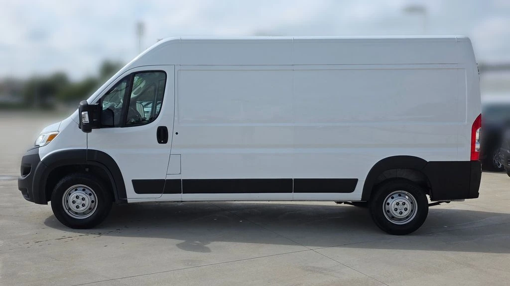 Used 2023 RAM ProMaster Cargo Van Base with VIN 3C6LRVDGXPE575867 for sale in Kansas City