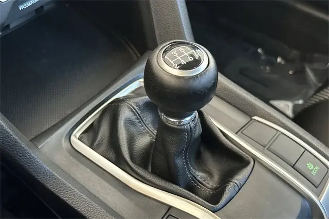 2017 Honda Civic LX photo 19