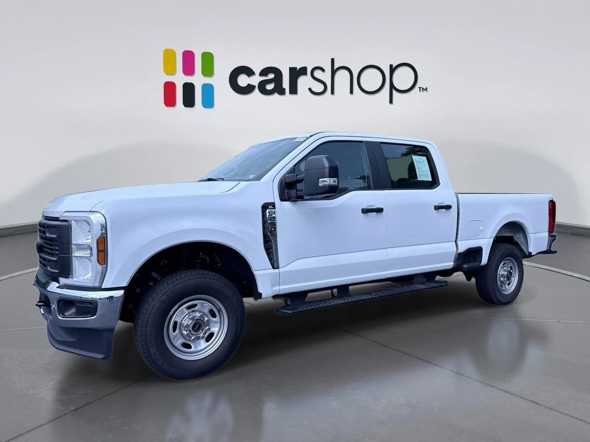 2024 Ford F-250 XL 4x4 Crew Cab 6-3/4' Box's photo
