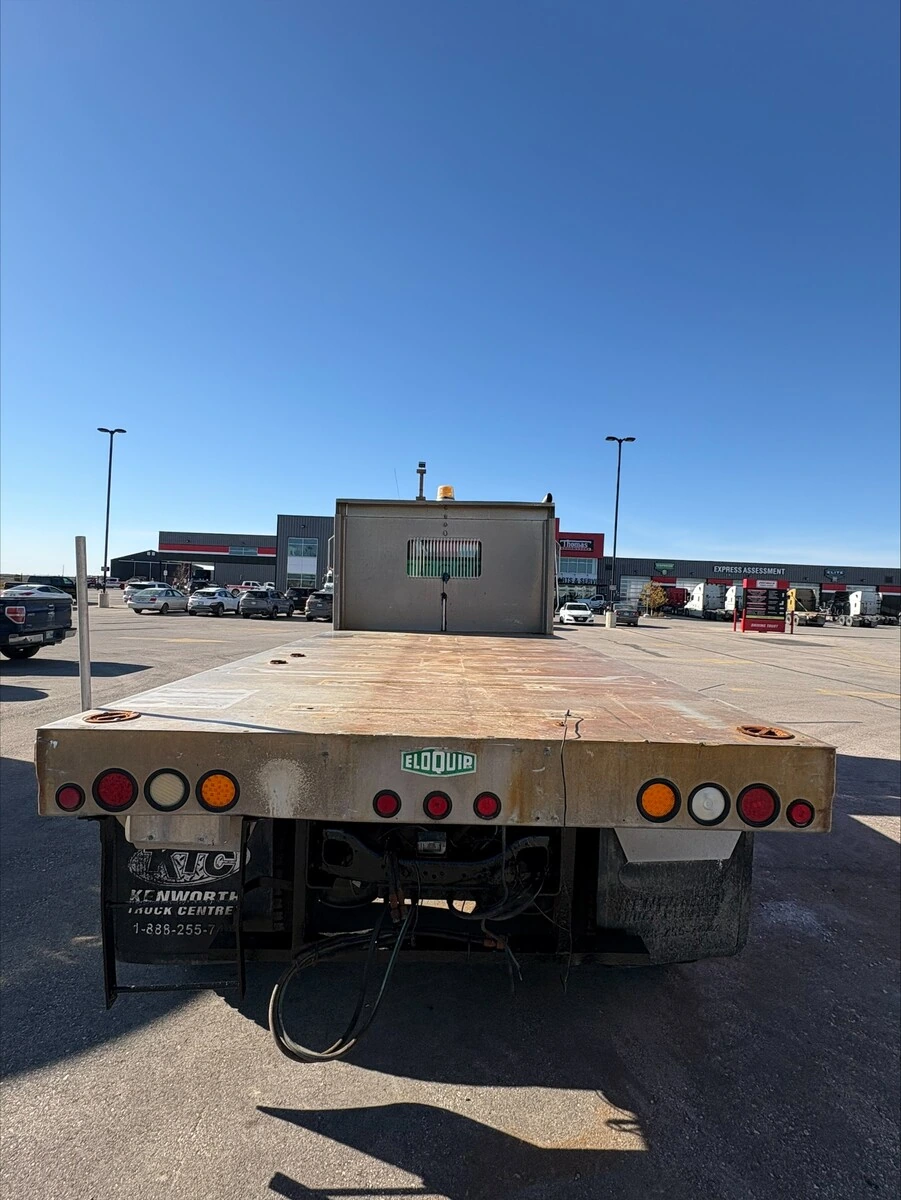 2019 Freightliner M2 106 — photo 7