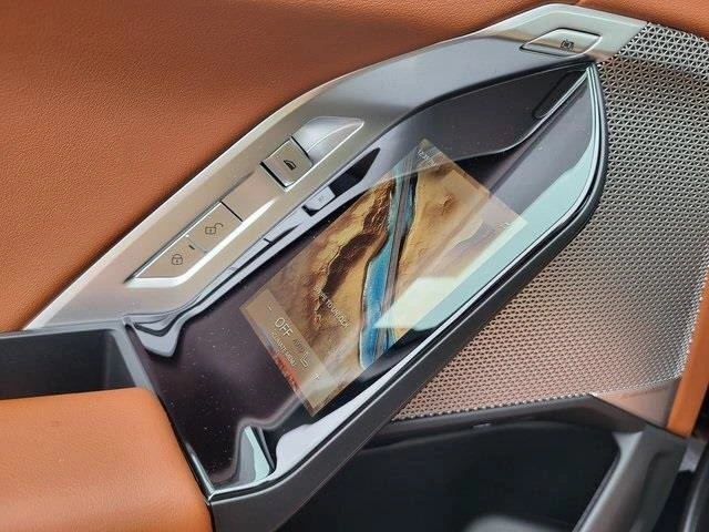 2026 BMW 7 Series 750e - Photo 19