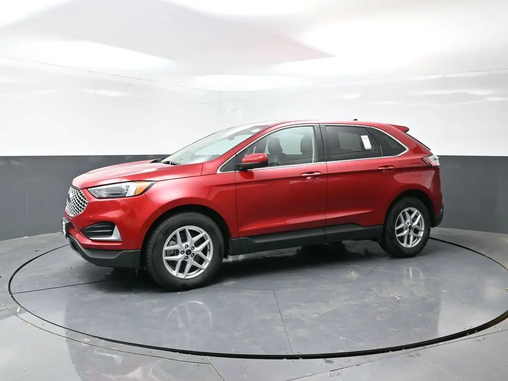 2024 Ford Edge SEL photo 4