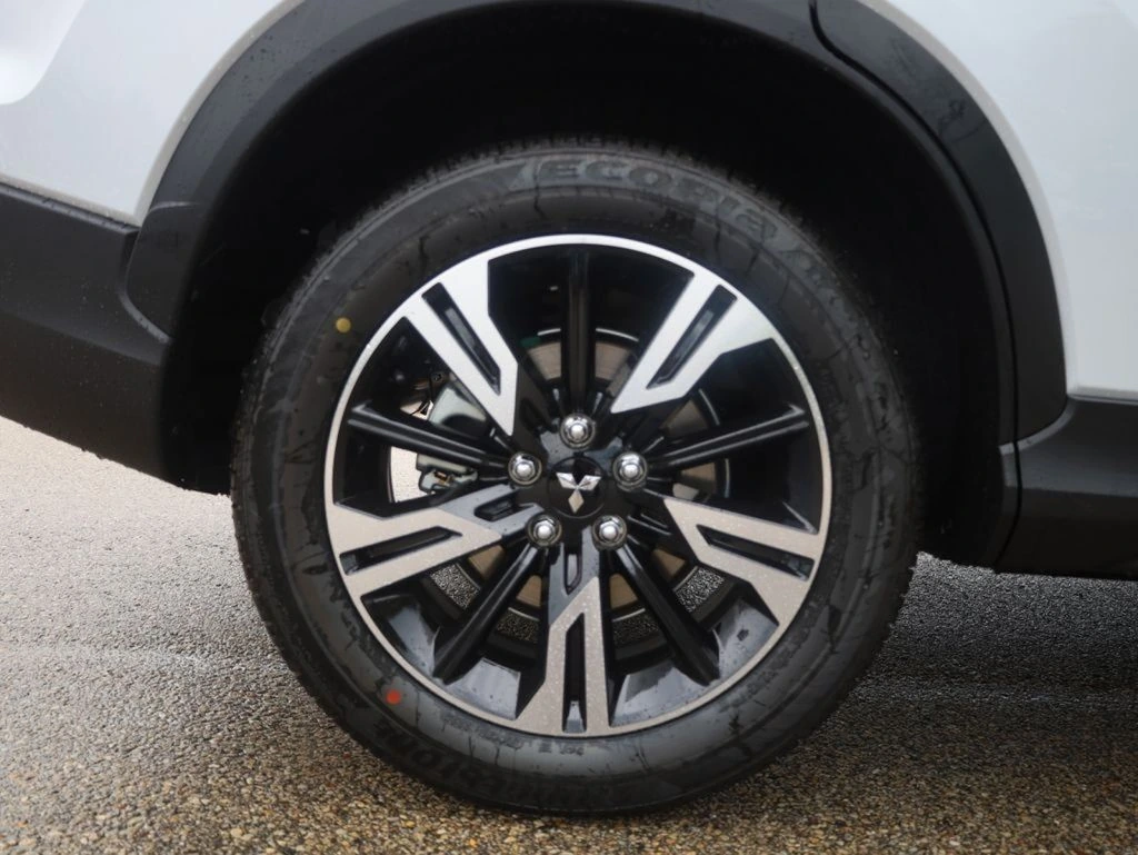 2026 Mitsubishi Eclipse Cross SE - Photo 12