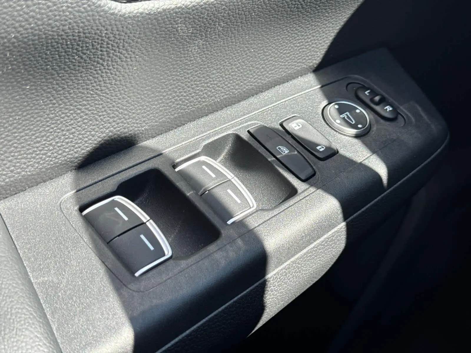 2023 Honda CR-V EX-L photo 23