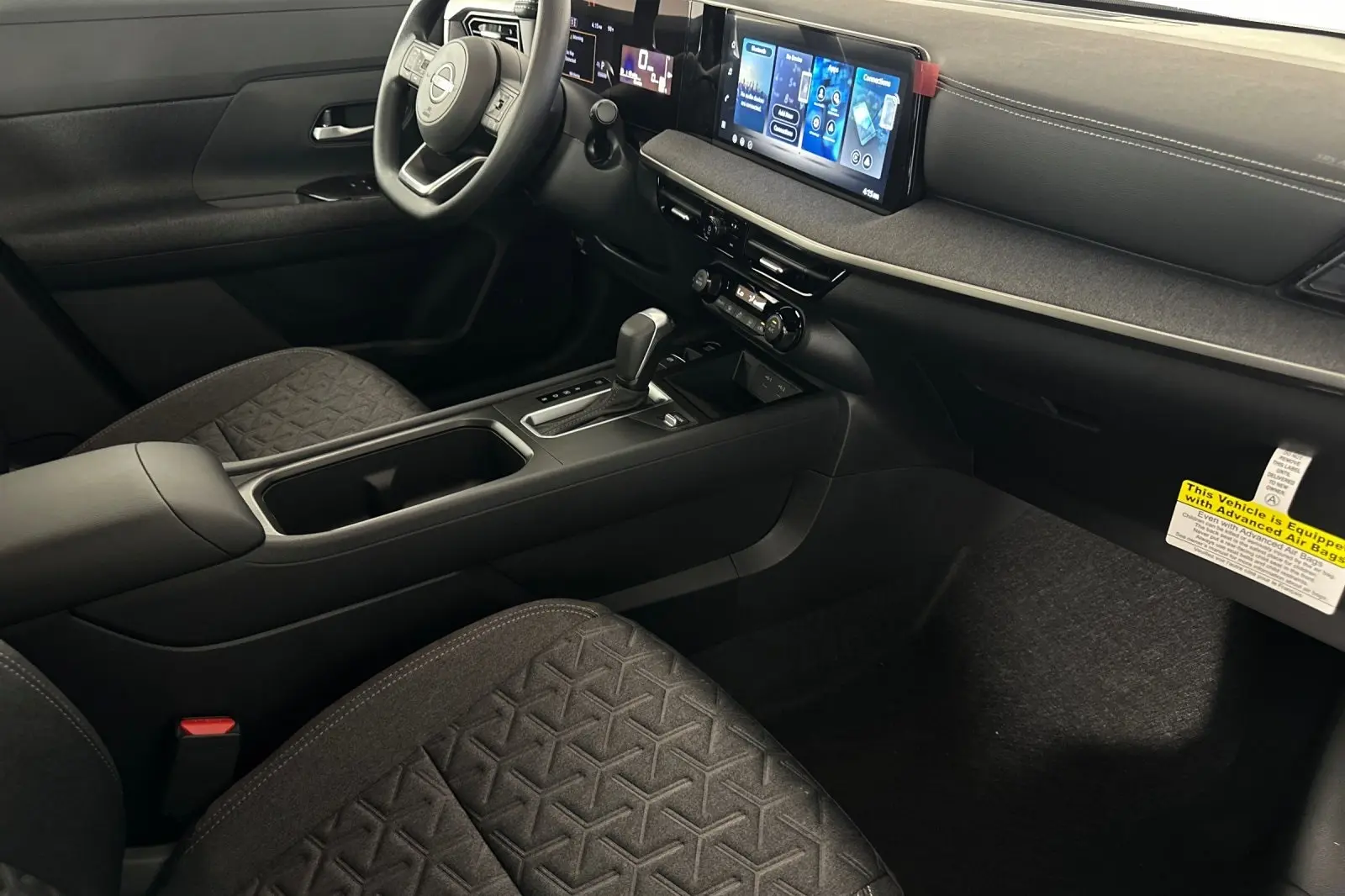 2026 Nissan Kicks SV photo 11