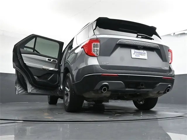 2022 Ford Explorer XLT Sport photo 40