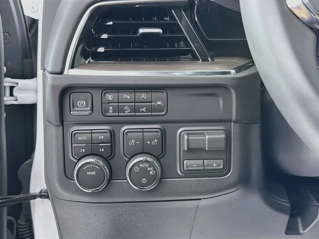 2026 Chevrolet Tahoe LS - Photo 10