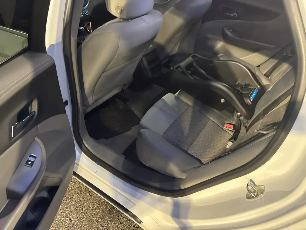 2017 Chevrolet Impala photo 14