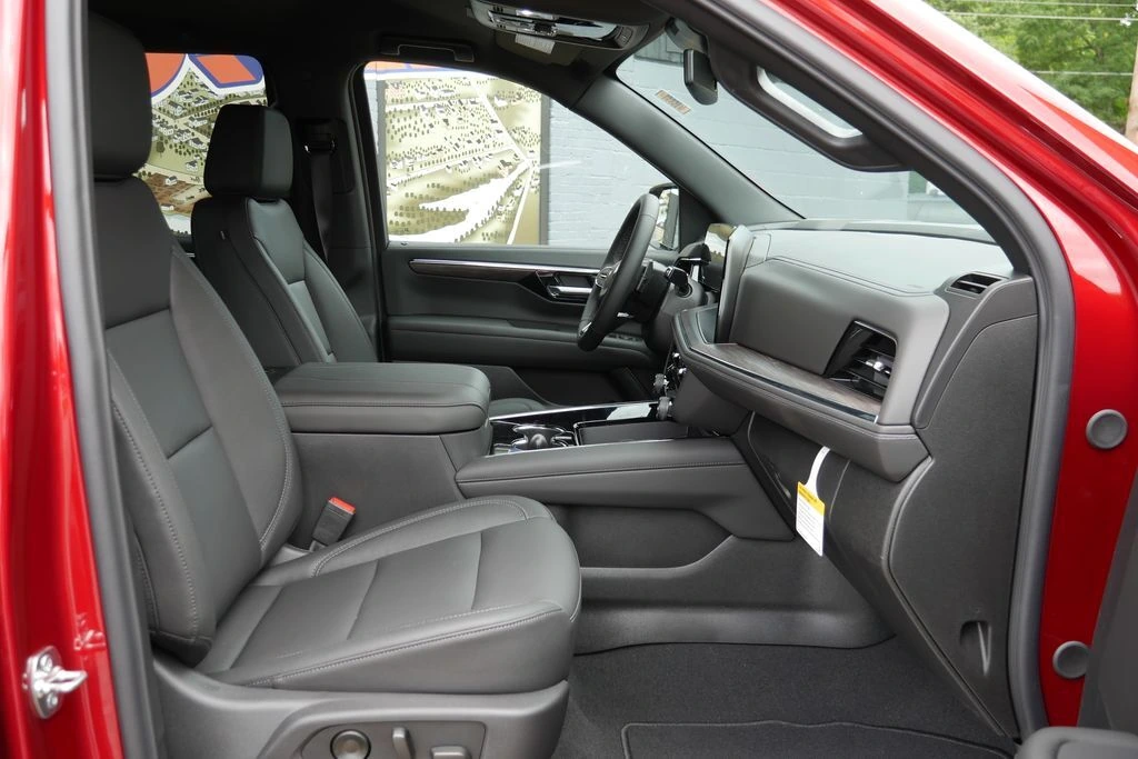 2026 Chevrolet Tahoe LT - Photo 11