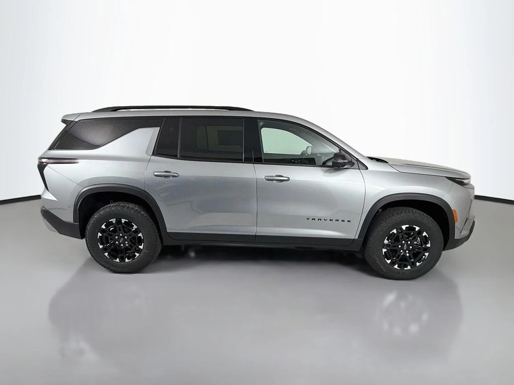 2027 Chevrolet Traverse Z71 - Photo 8