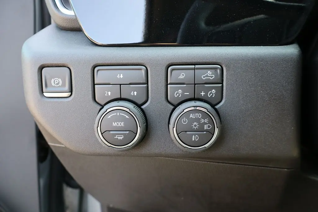 2026 Chevrolet Silverado 3500HD LT photo 16