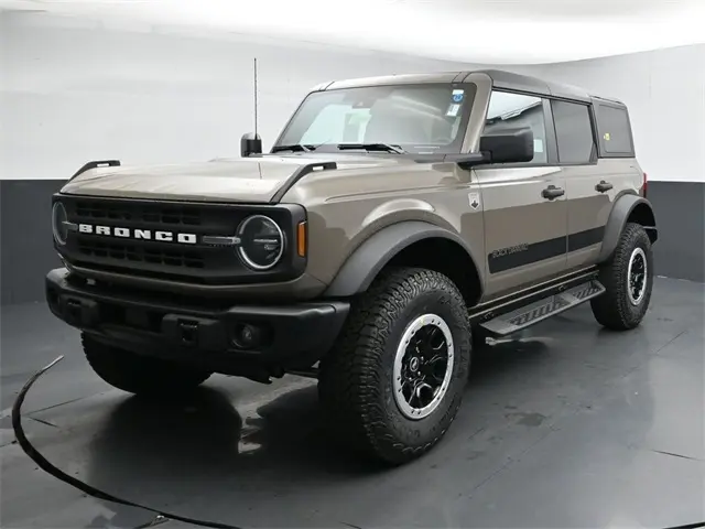 2025 Ford Bronco Big Bend Black Diamond photo 3