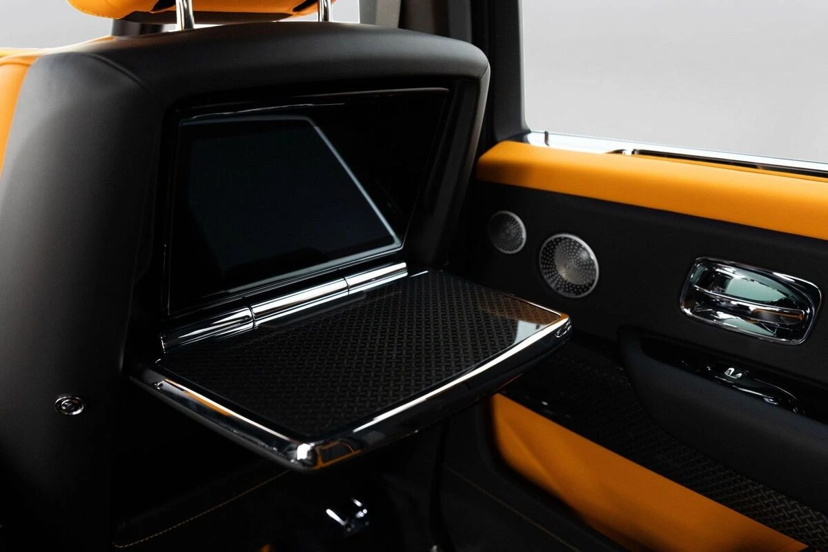 2027 Rolls-Royce Cullinan Black Badge - Photo 21