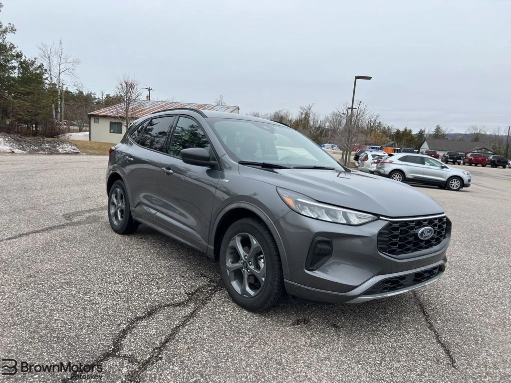 2023 Ford Escape ST-Line AWD's photo