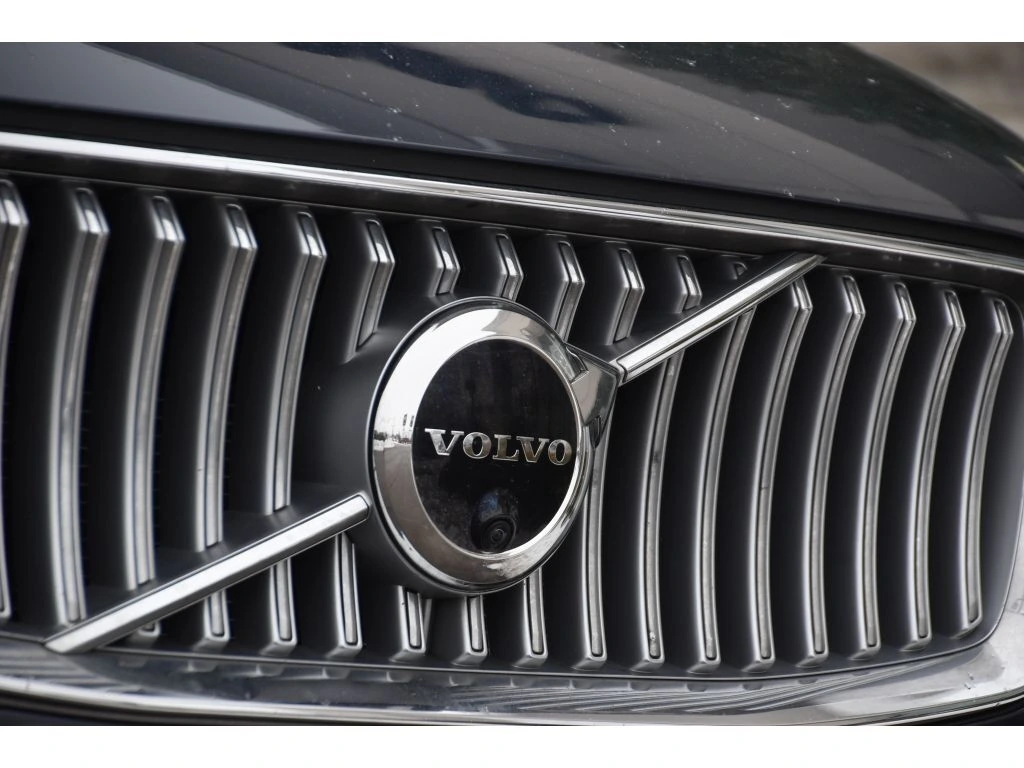 2023 Volvo - image 10