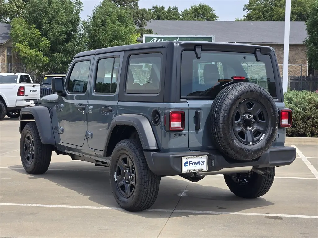 2025 Jeep Wrangler Sport photo 3