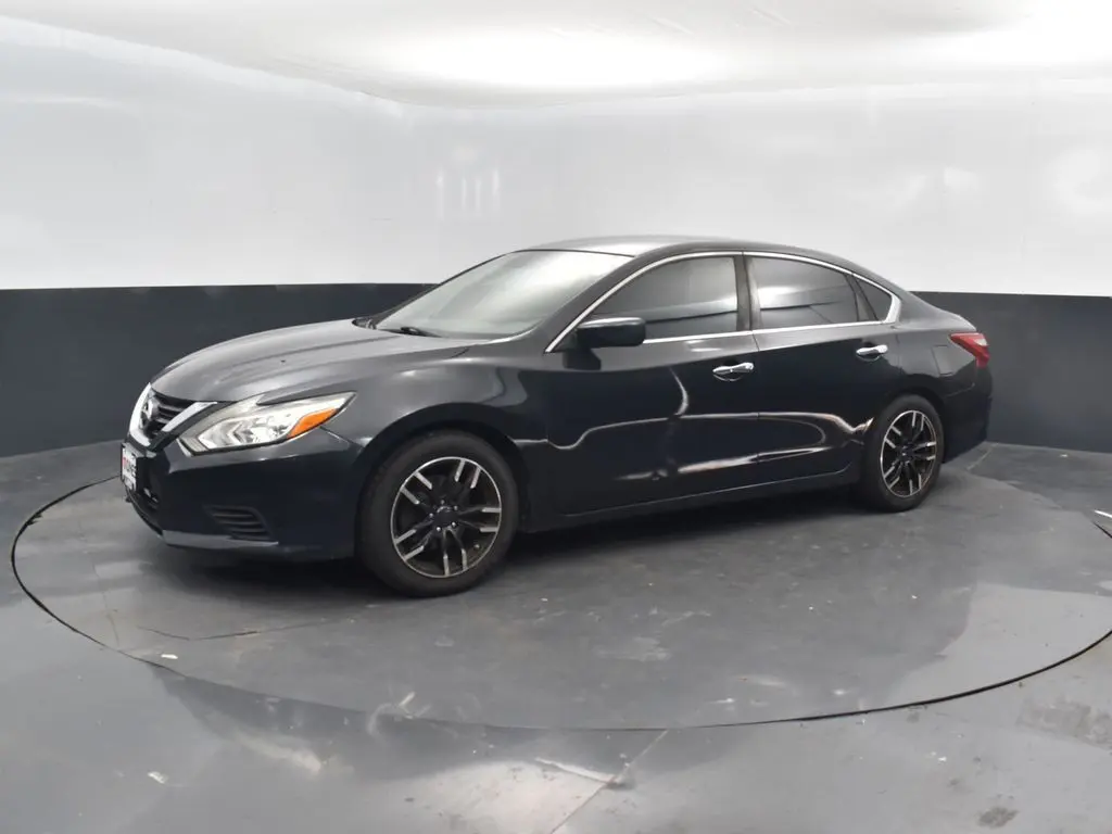 2016 Nissan Altima 2.5 S photo 6