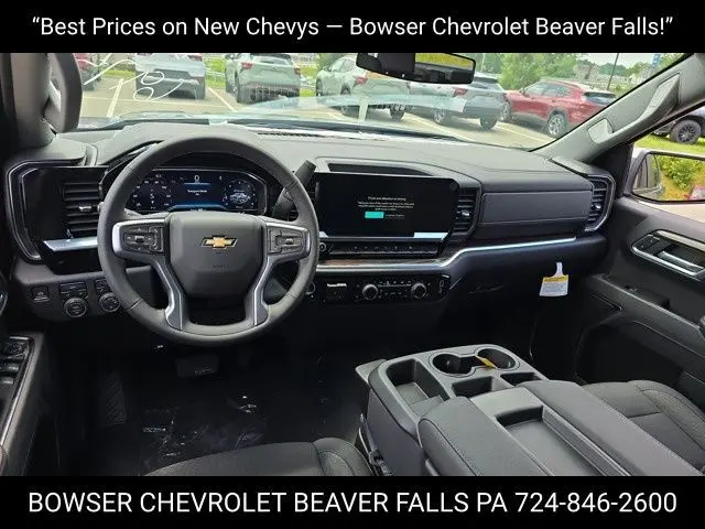 2025 Chevrolet Silverado 1500 LT photo 6