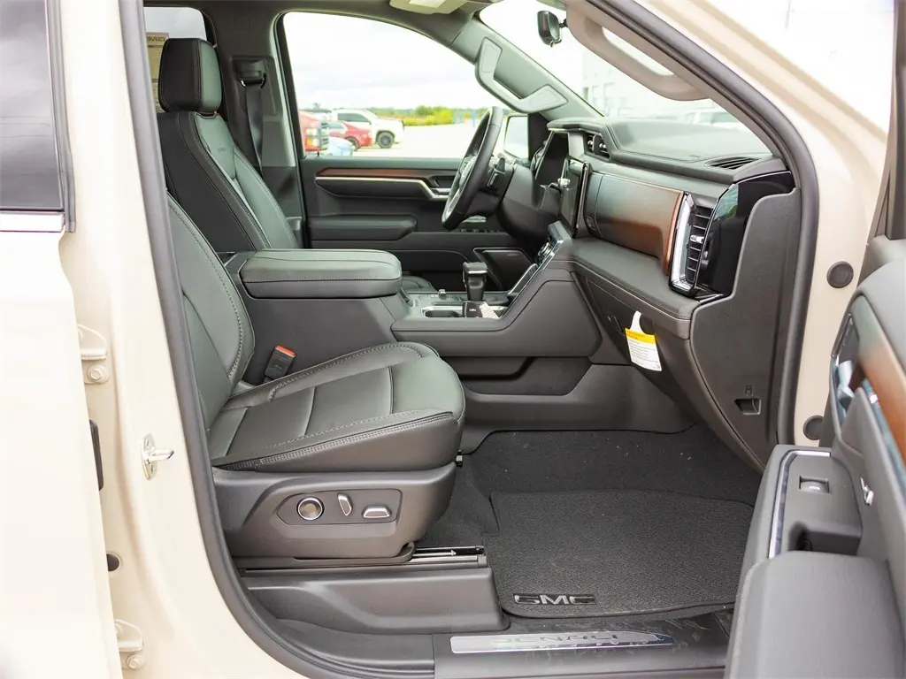 2026 Gmc Sierra 1500 Denali photo 13